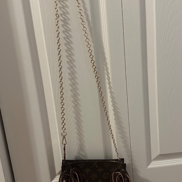 Vintage BoHo Bags LV bag - Picture 2 of 8